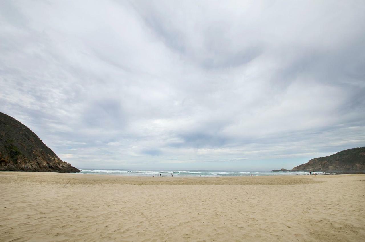 Herolds Bay Accommodation - Hiers Ons Weer Downstairs Экстерьер фото